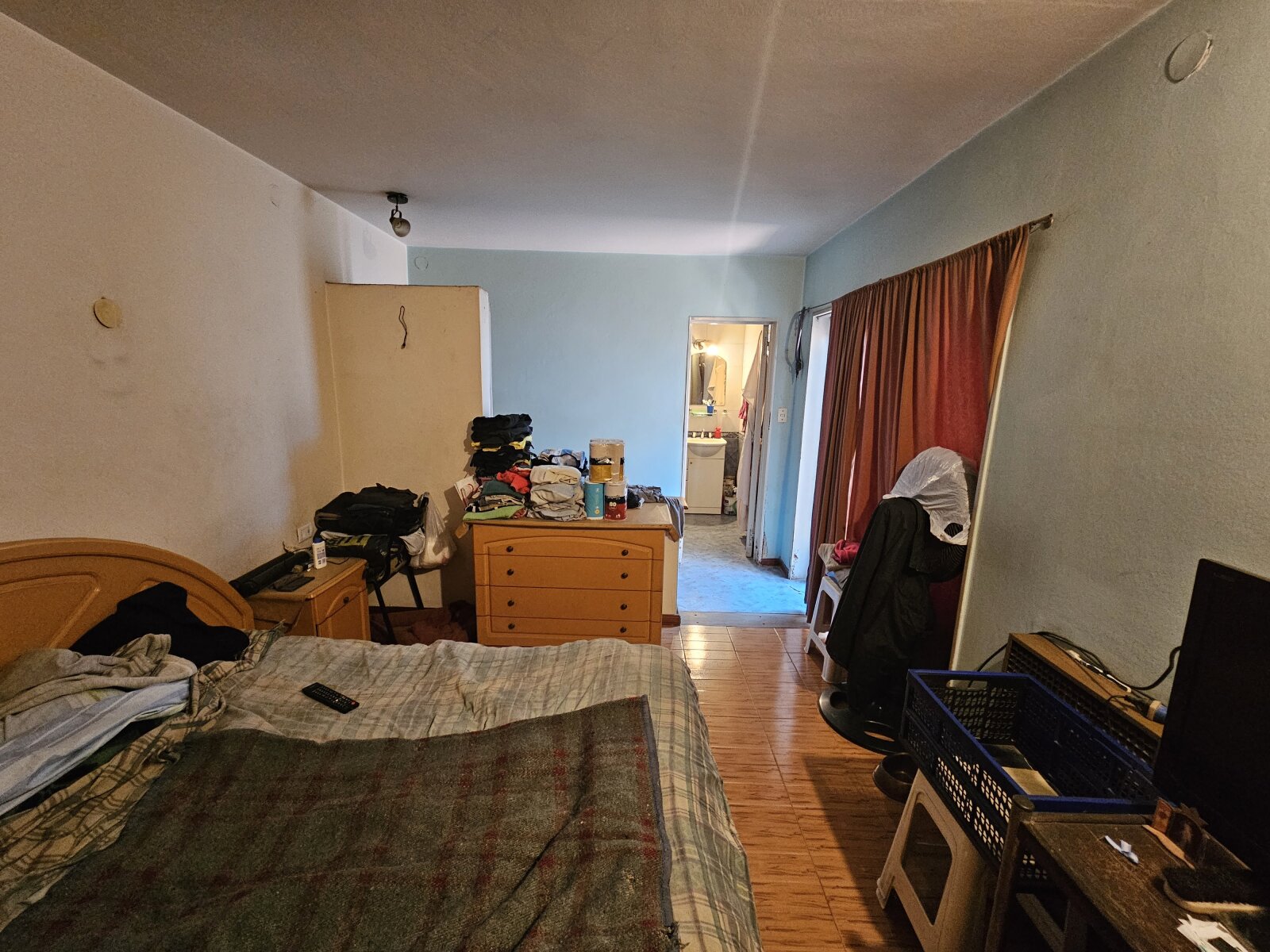 Dormitorio principal con baño en suite