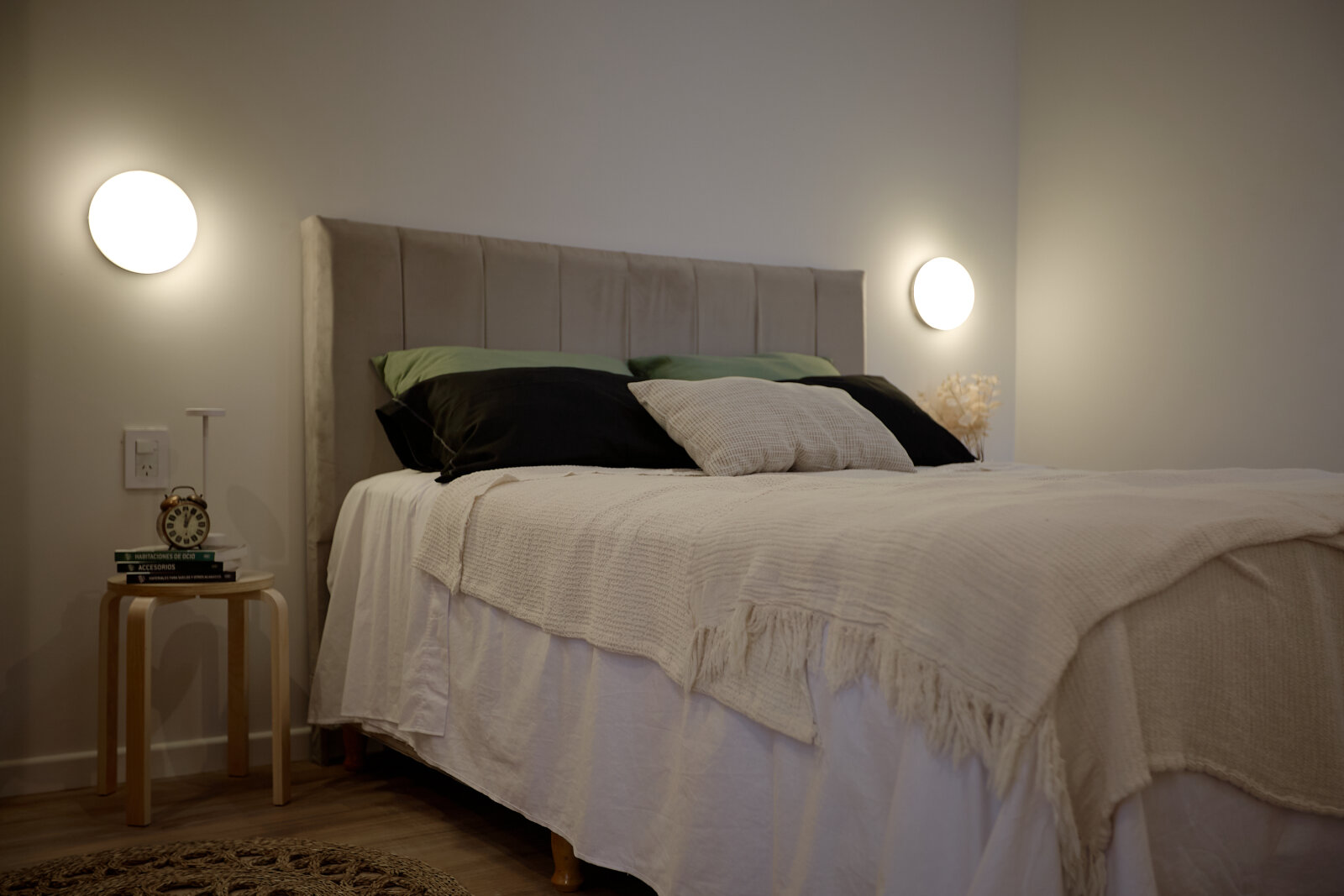 VENTA RICCHIERI 1400, CASA 3 DORMIT + comodin, 3 baños, cochera, patio y piscina. - 37