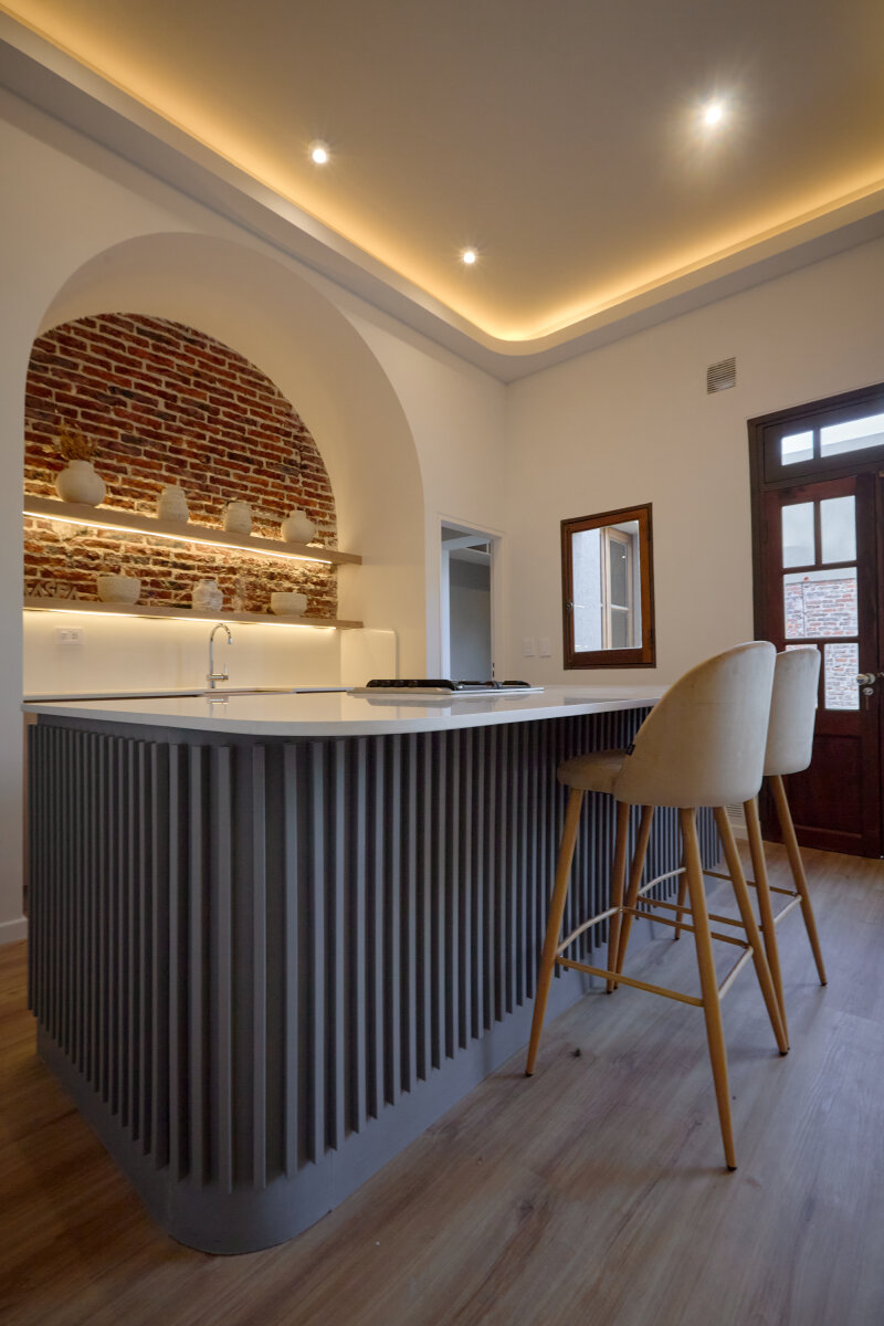 VENTA RICCHIERI 1400, CASA 3 DORMIT + comodin, 3 baños, cochera, patio y piscina. - 9