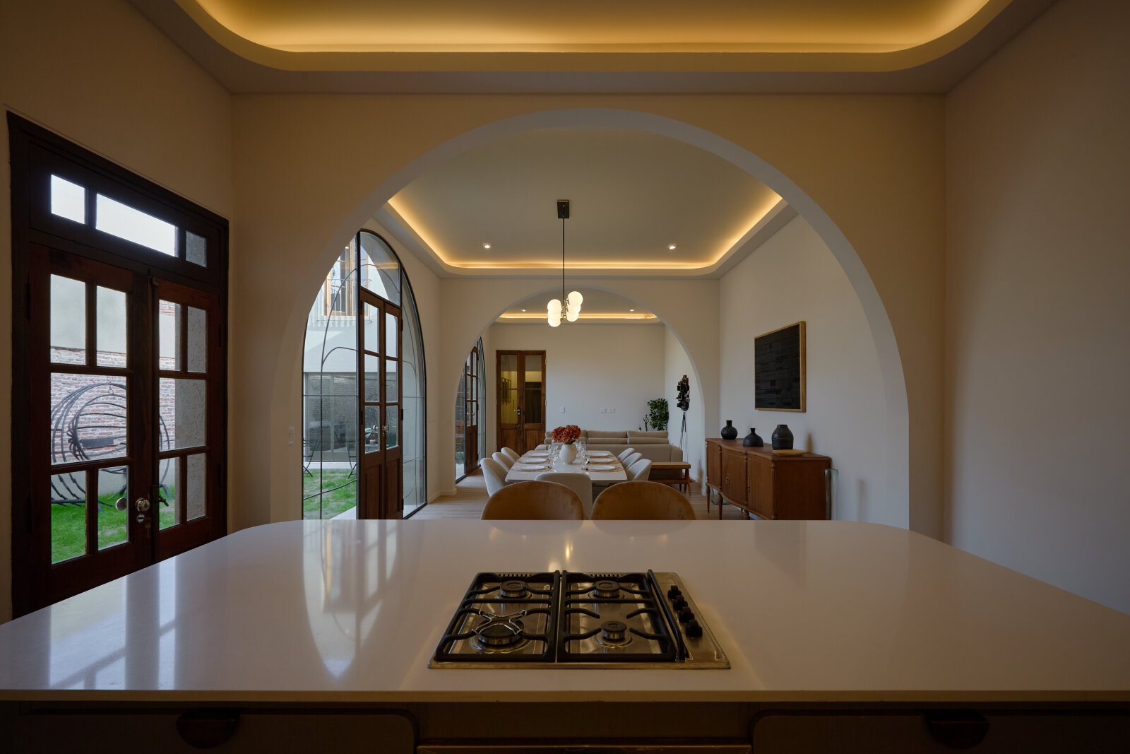 VENTA RICCHIERI 1400, CASA 3 DORMIT + comodin, 3 baños, cochera, patio y piscina. - 8