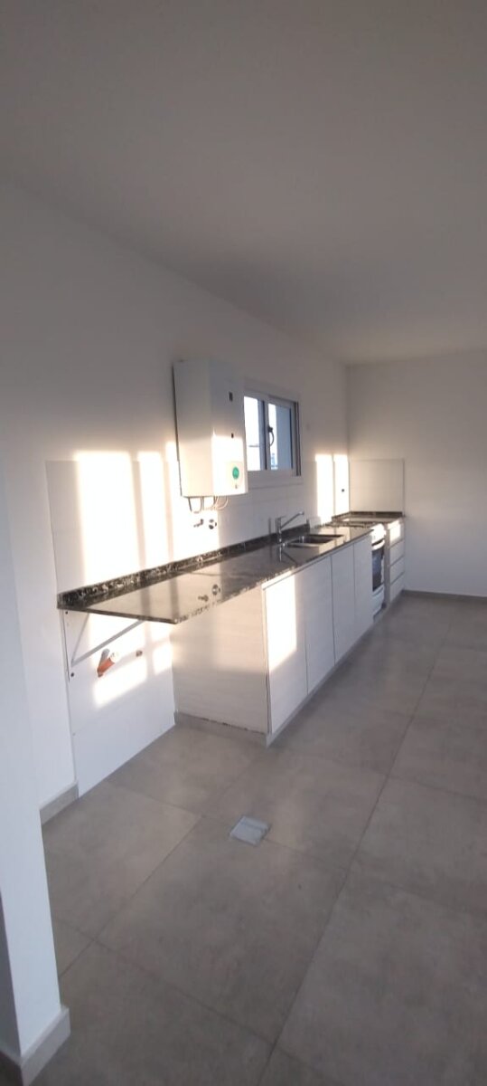 VENDO EN B° COFICO A ESTRENAR - Imagen 4