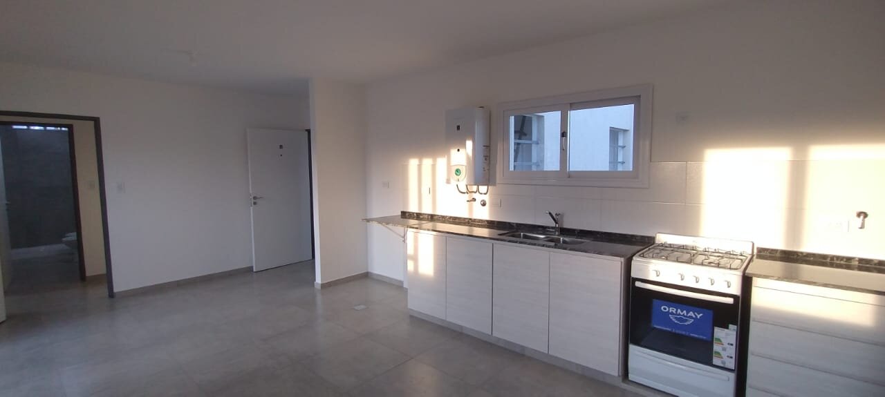 VENDO EN B° COFICO A ESTRENAR - Imagen 2