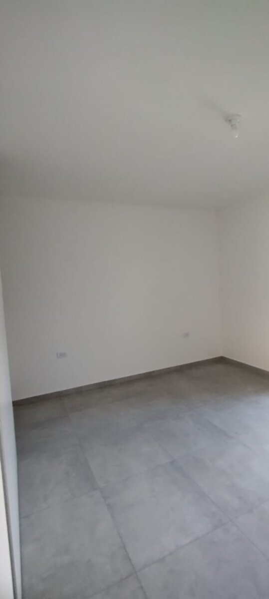 VENDO EN B° COFICO A ESTRENAR - Imagen 8