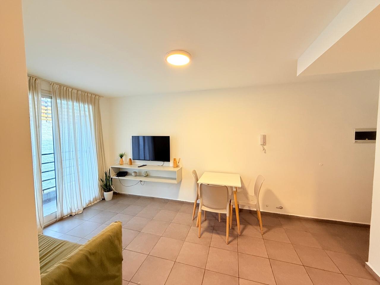 Departamento Amoblado 1 dormitorio - Imagen 3