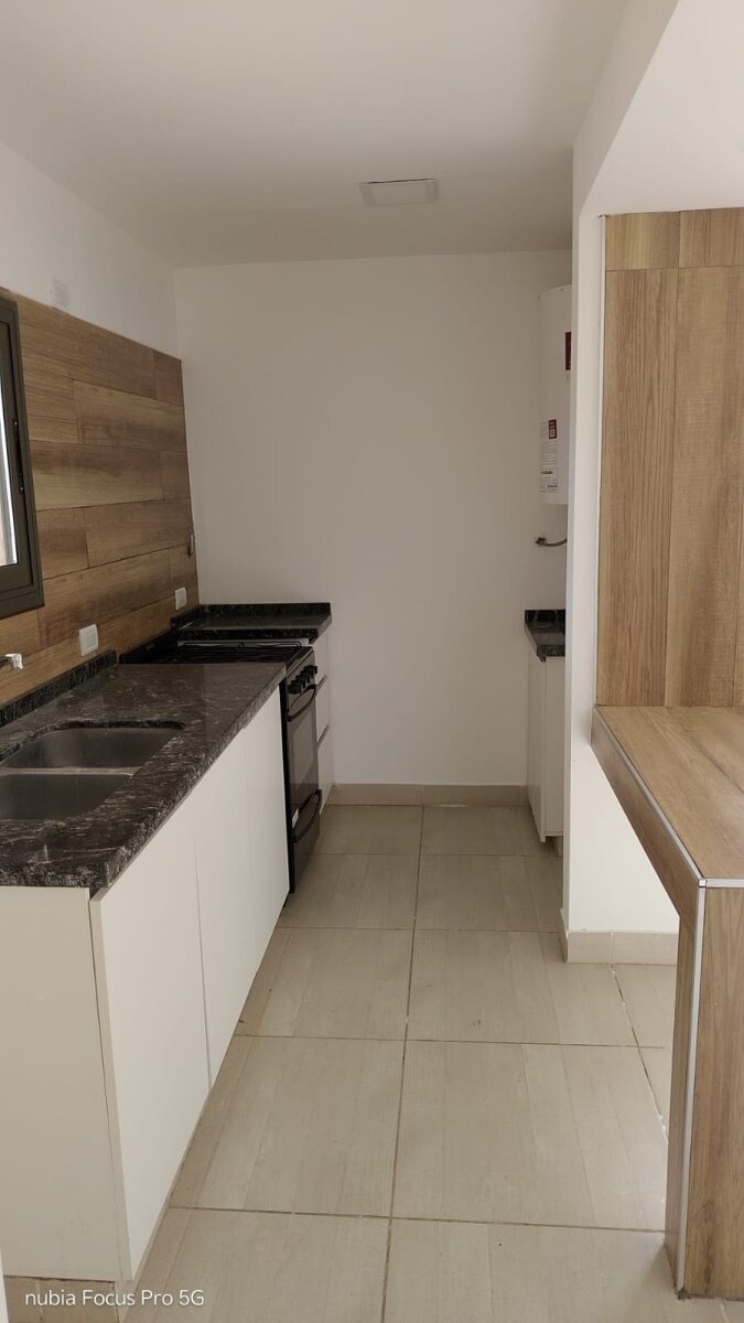 VENTA EXCELENTE CASA 2 DORM 2BAÑOS C/PATIO en HOUSING B° CAMPO NORTE - E53 USD 115.000 - Imagen 7