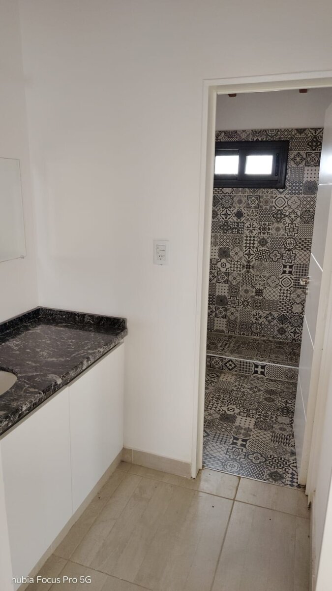 VENTA EXCELENTE CASA 2 DORM 2BAÑOS C/PATIO en HOUSING B° CAMPO NORTE - E53 USD 115.000 - Imagen 21