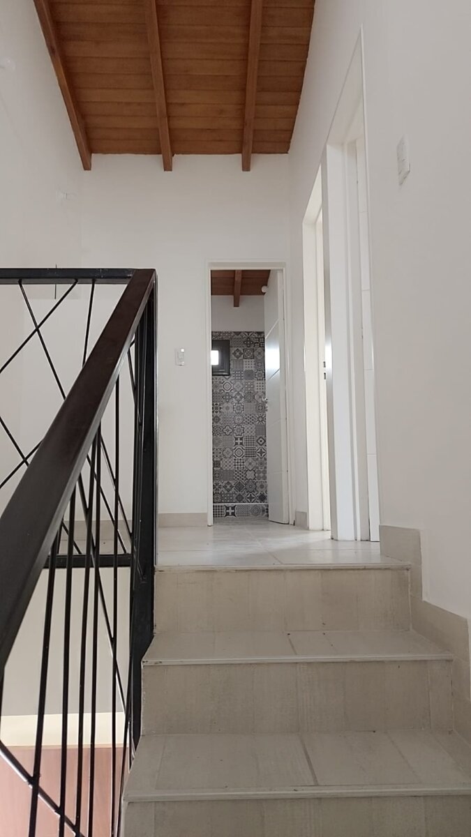 VENTA EXCELENTE CASA 2 DORM 2BAÑOS C/PATIO en HOUSING B° CAMPO NORTE - E53 USD 115.000 - Imagen 14