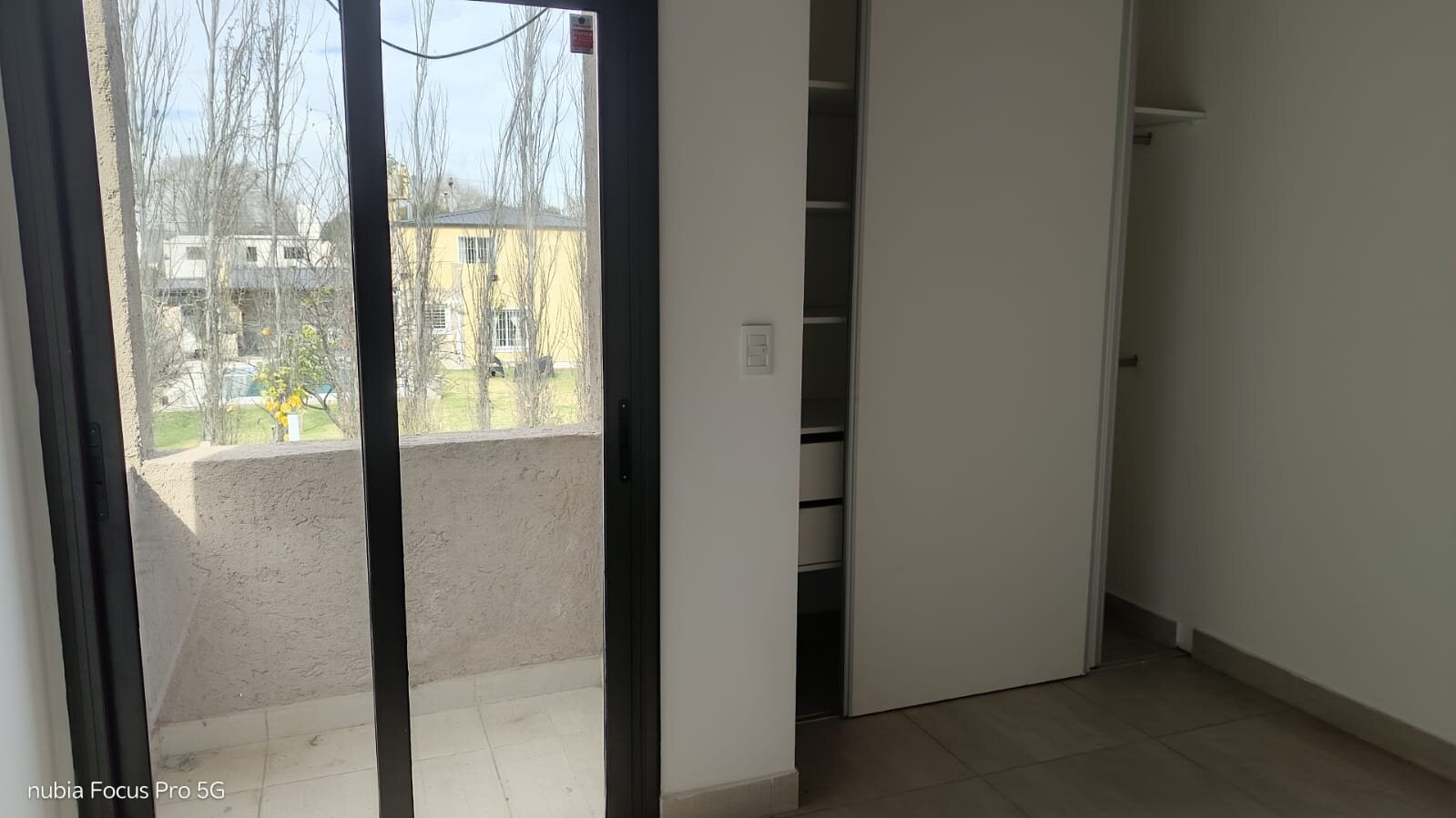 VENTA EXCELENTE CASA 2 DORM 2BAÑOS C/PATIO en HOUSING B° CAMPO NORTE - E53 USD 115.000 - Imagen 6