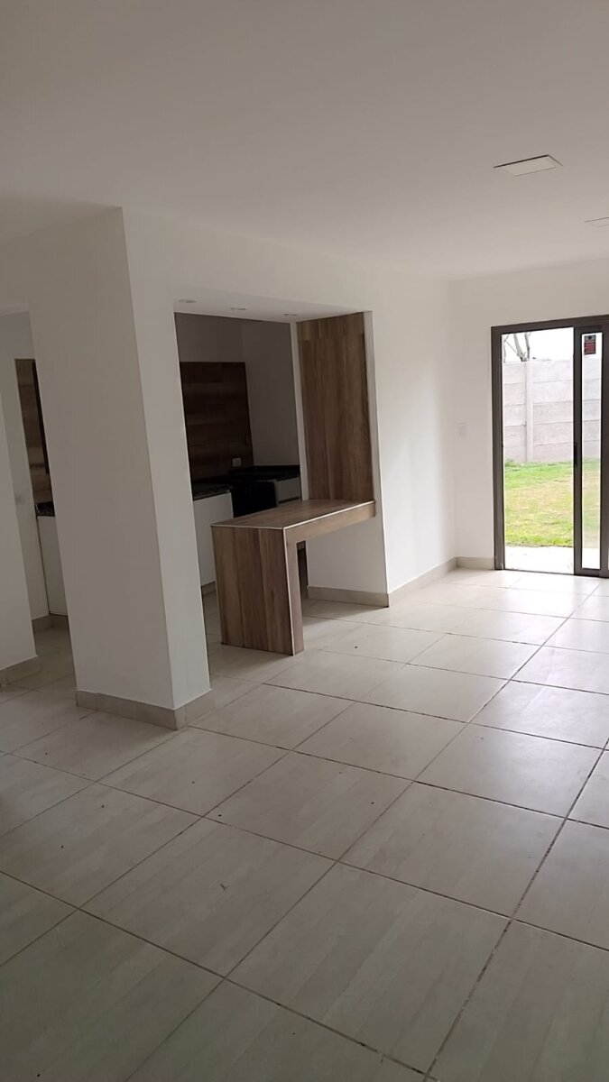 VENTA EXCELENTE CASA 2 DORM 2BAÑOS C/PATIO en HOUSING B° CAMPO NORTE - E53 USD 115.000 - Imagen 11
