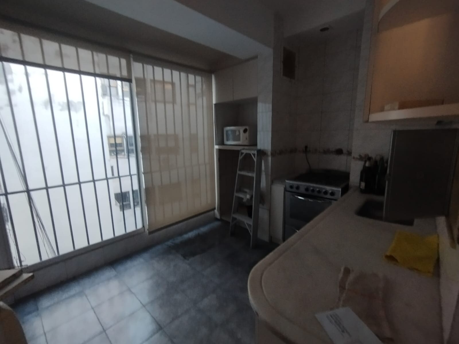 Recoleta 3 ambientes con dependencia Balcon terraza - 17