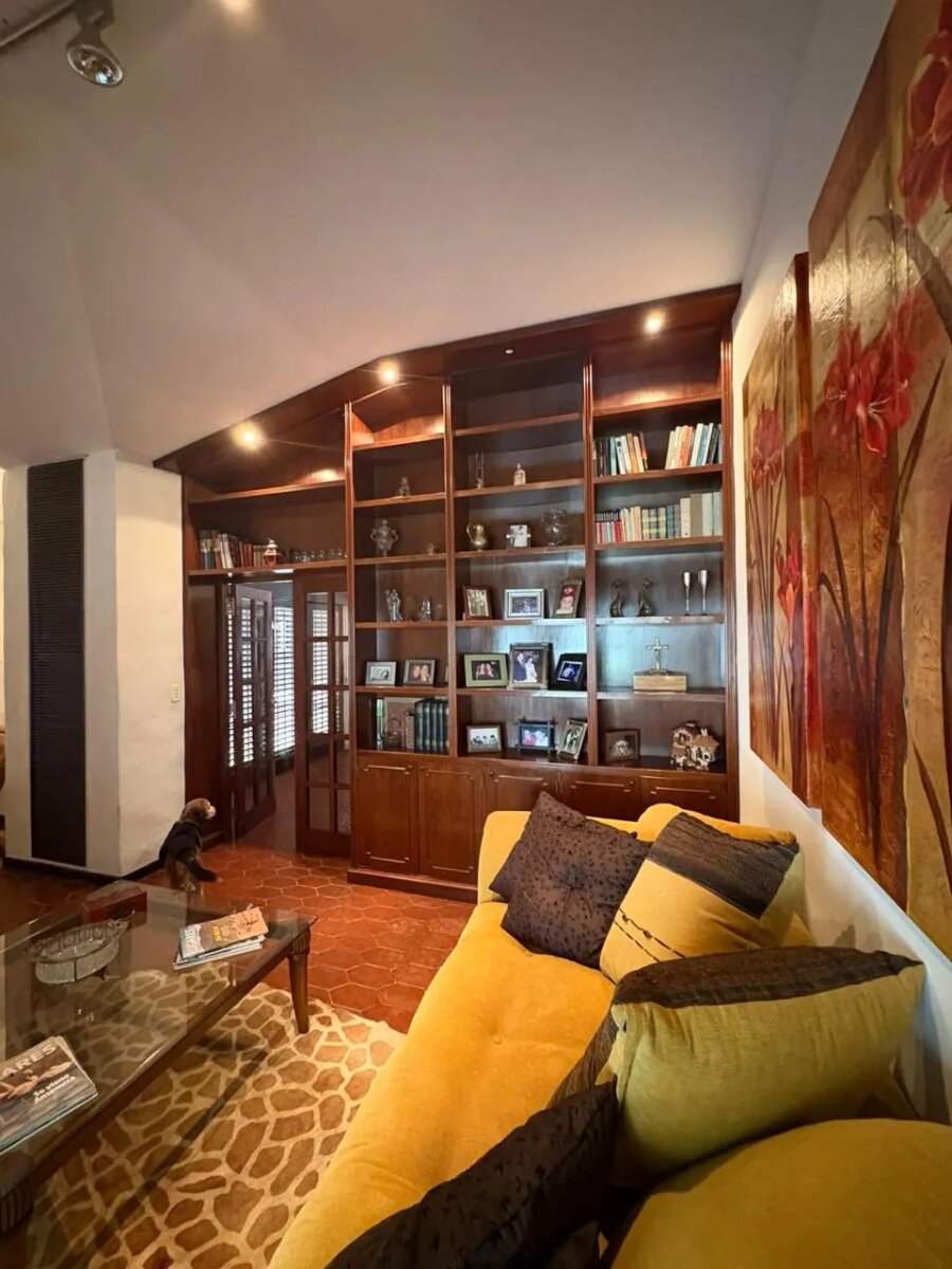 Casa en Venta en Cerro de las Rosas | 4 Dormitorios | Pileta | Quincho | 483 m² Cubiertos | 1.045 m² de Terreno | Apto Crédito - 16