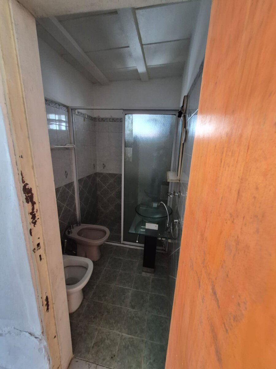 VENDO CASA 3 DORMITORIOS TIPO CHALET VILLA ALLENDE CENTRICO - Imagen 4