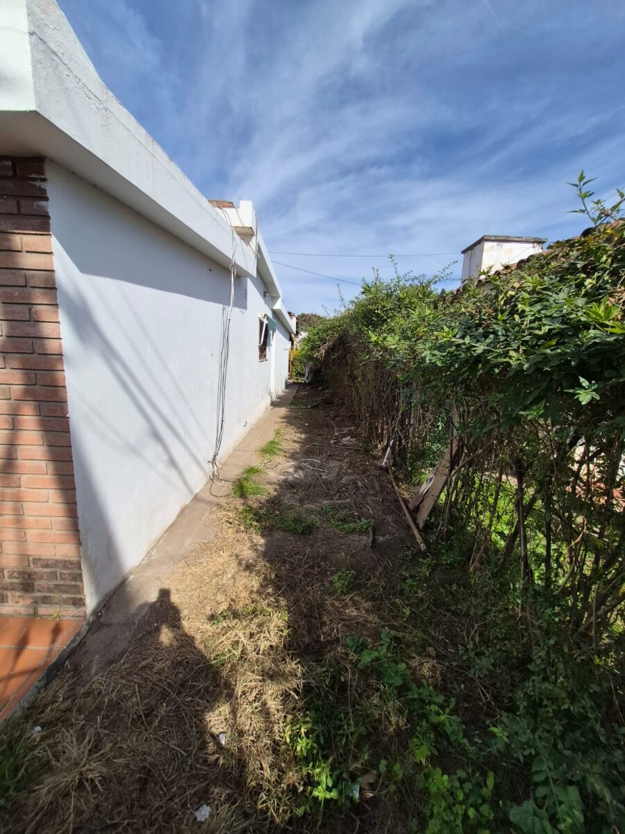 VENDO CASA 3 DORMITORIOS TIPO CHALET VILLA ALLENDE CENTRICO - Imagen 13