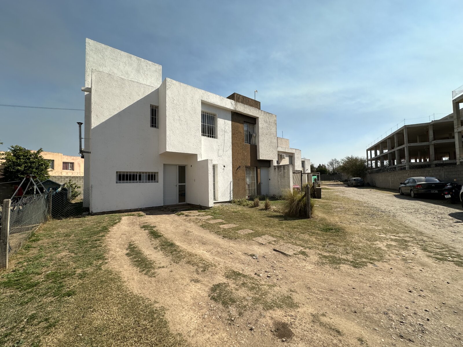 Alquilo duplex en Arguello - Imagen 2