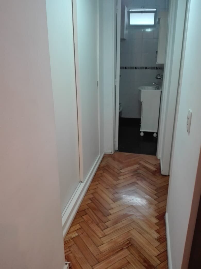Recoleta, Av Pueyrredón 900, piso 4, 2 amb, 50m2, $ 920,000 + expensas + servicios. 02-08-26 - 8