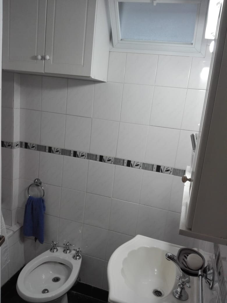 Recoleta, Av Pueyrredón 900, piso 4, 2 amb, 50m2, $ 920,000 + expensas + servicios. 02-08-26 - 14