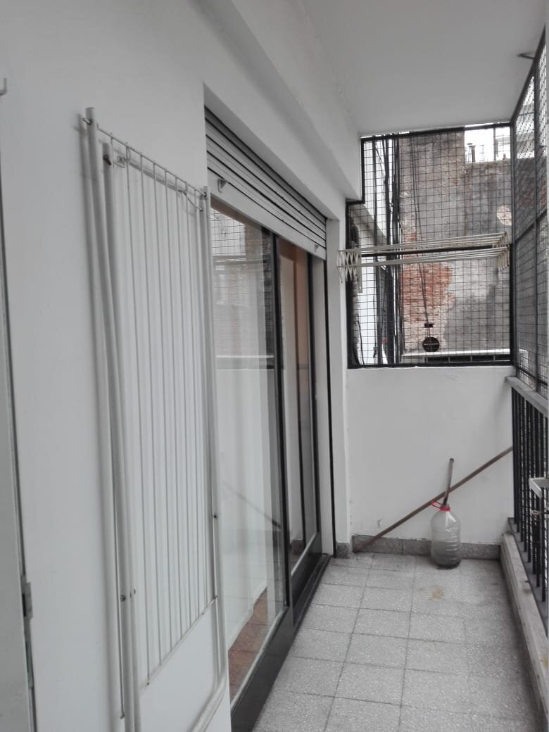 Recoleta, Av Pueyrredón 900, piso 4, 2 amb, 50m2, $ 920,000 + expensas + servicios. 02-08-26 - 1
