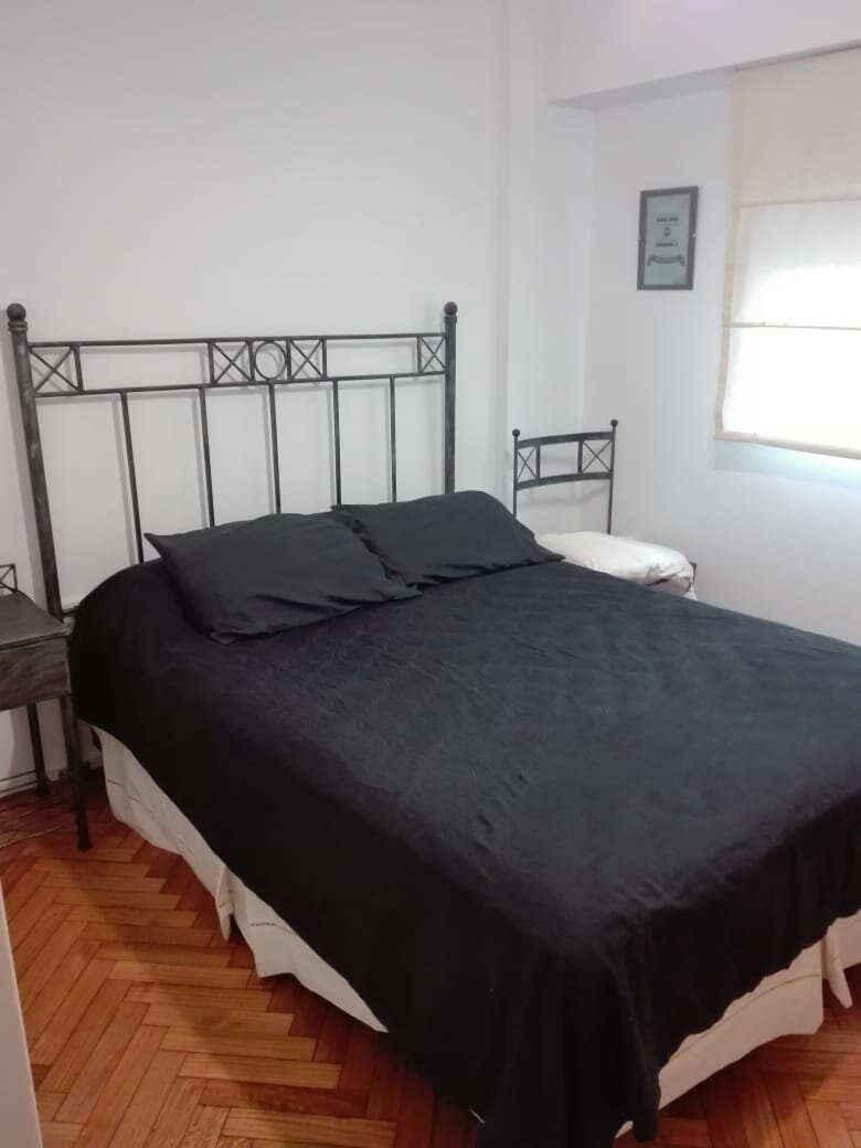 Recoleta, Av Pueyrredón 900, piso 4, 2 amb, 50m2, $ 920,000 + expensas + servicios. 02-08-26 - 7