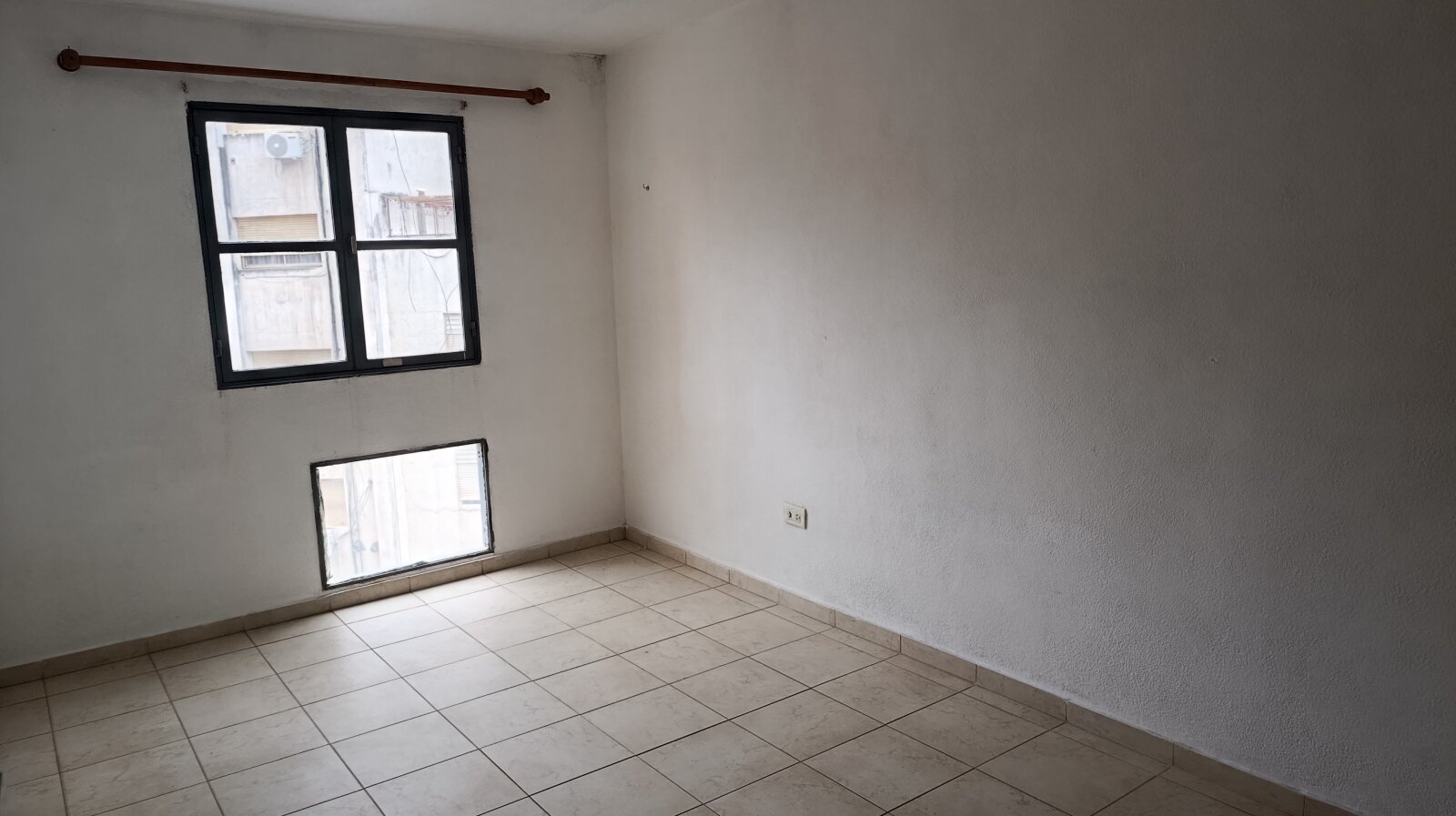 Dpto 1 Dorm. | Av. Irigoyen 165 - 11