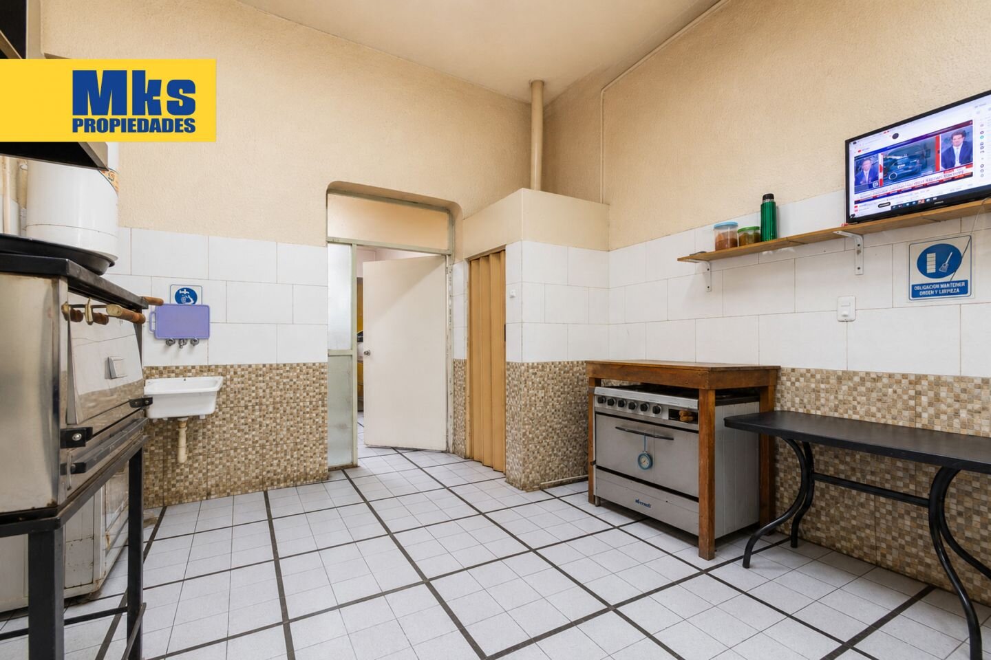 Venta. La boca. Casa y 2 Locales. - 7