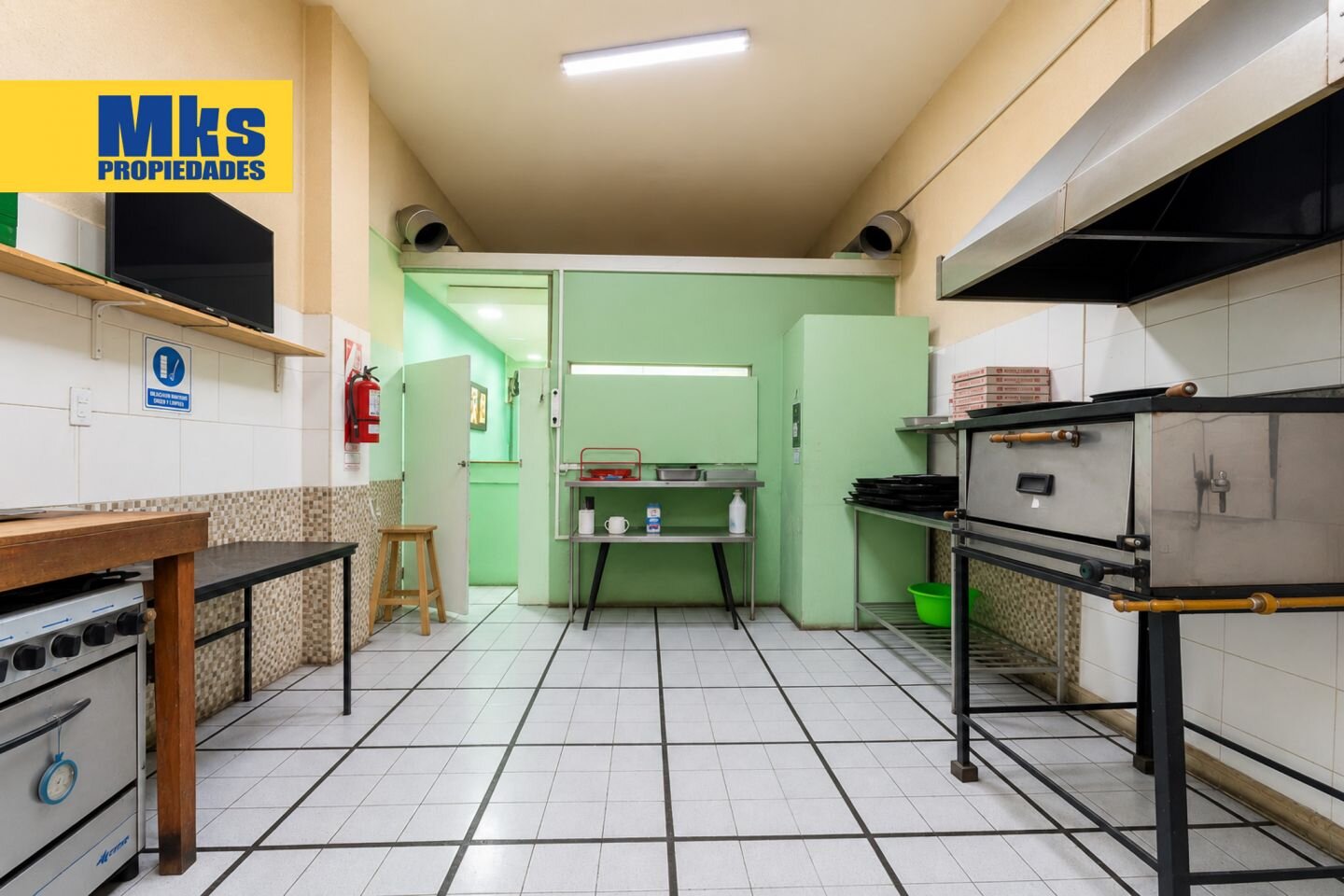 Venta. La boca. Casa y 2 Locales. - 8
