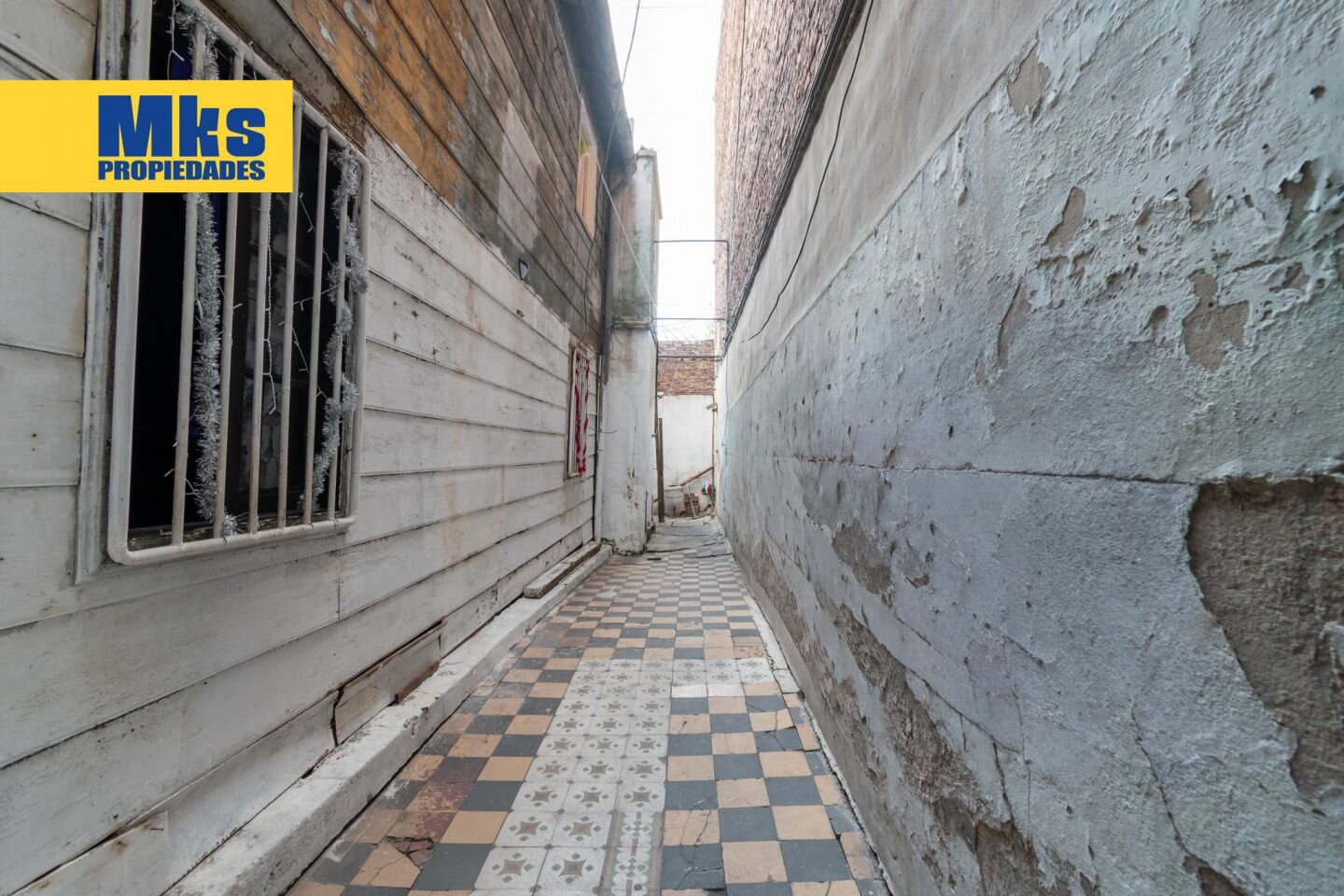 Venta. La boca. Casa y 2 Locales. - 20