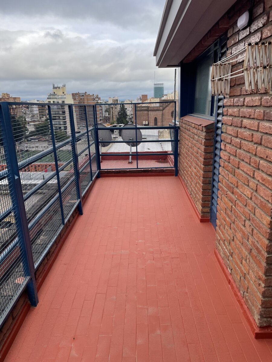 Venta Departamento Duplex 2 Dormitorios, Balcón terraza con Asador - Imagen 11