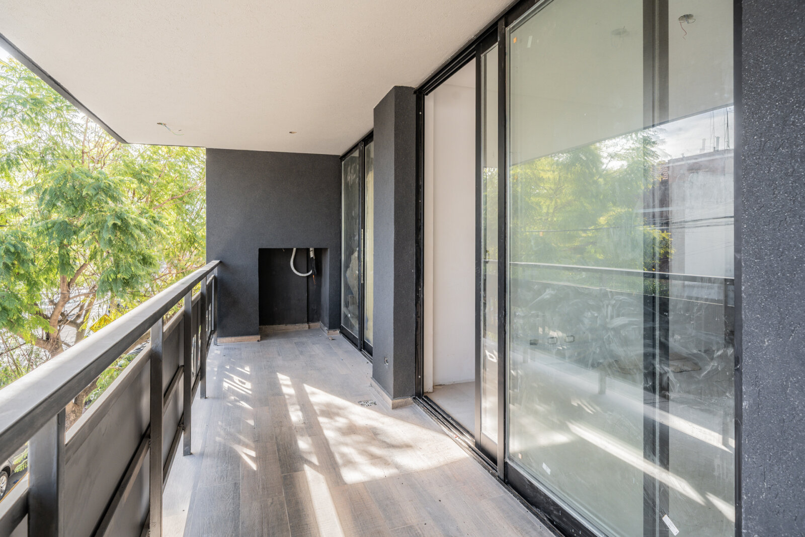 Venta. Depto 4 amb a estrenar al frente con balcón y cochera cubierta Versalles - 7