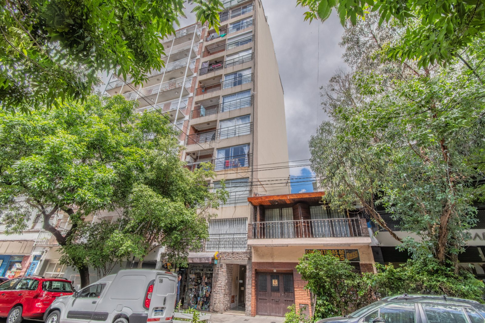 EN VENTA. VILLA URQUIZA. TRIPLEX 10° PISO. 3 AMB. TERRAZA PROPIA CON PARRILLA. - 38