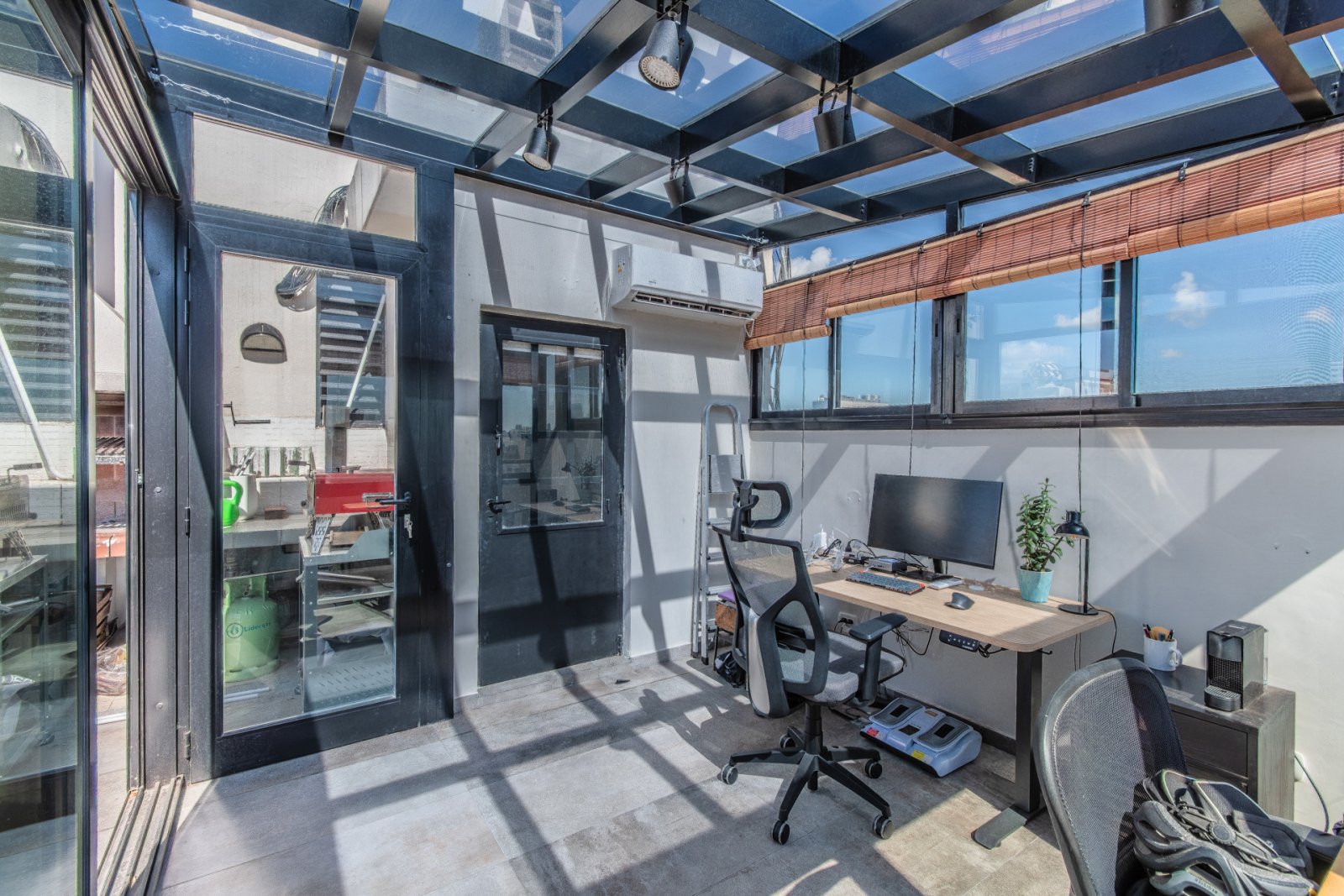 EN VENTA. VILLA URQUIZA. TRIPLEX 10° PISO. 3 AMB. TERRAZA PROPIA CON PARRILLA. - 8