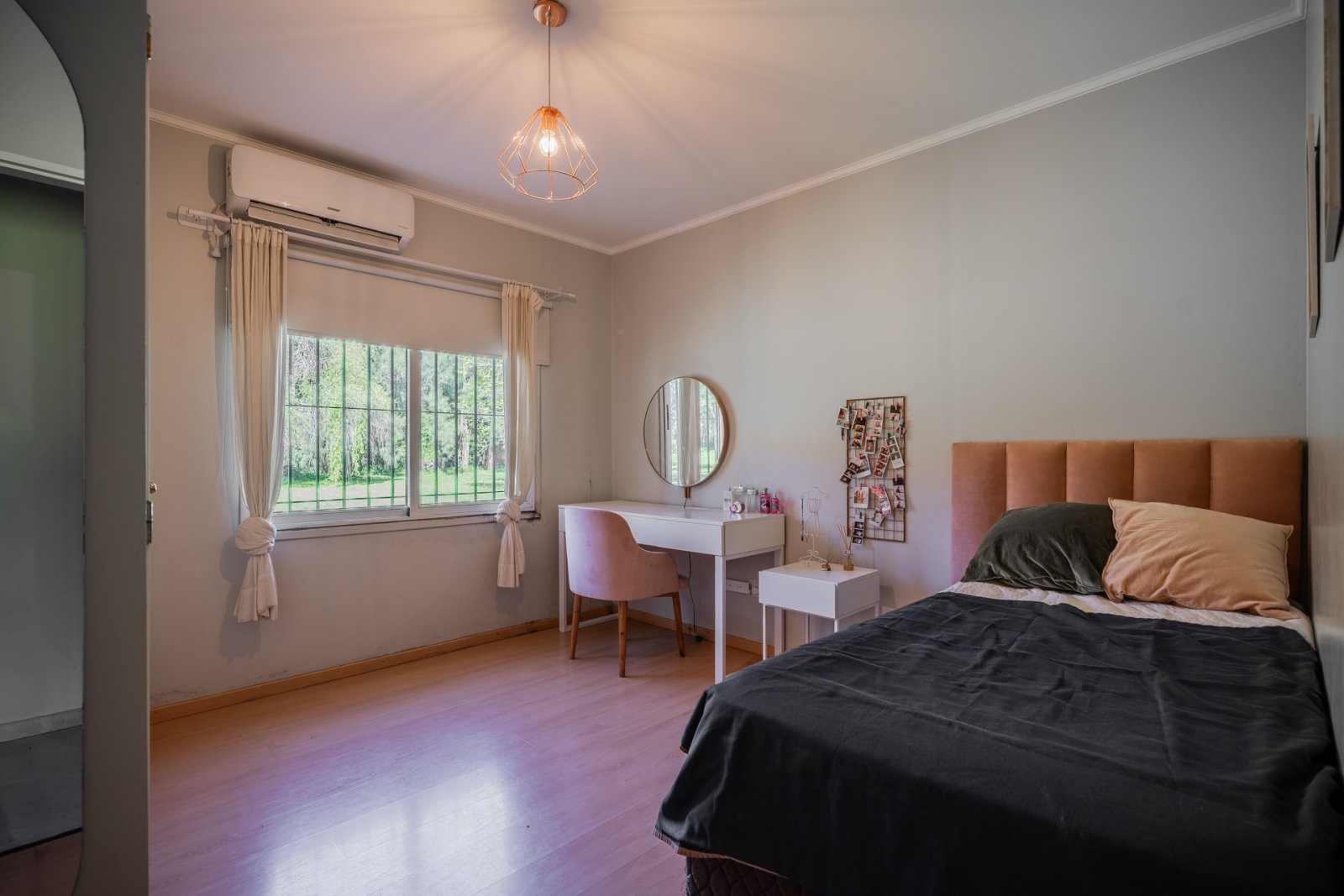 EN VENTA. MERCEDES. CHACRA 3 HA. CASA 5 AMBIENTES. QUINCHO. PILETA. CANCHA DE FUTBOL. - 13