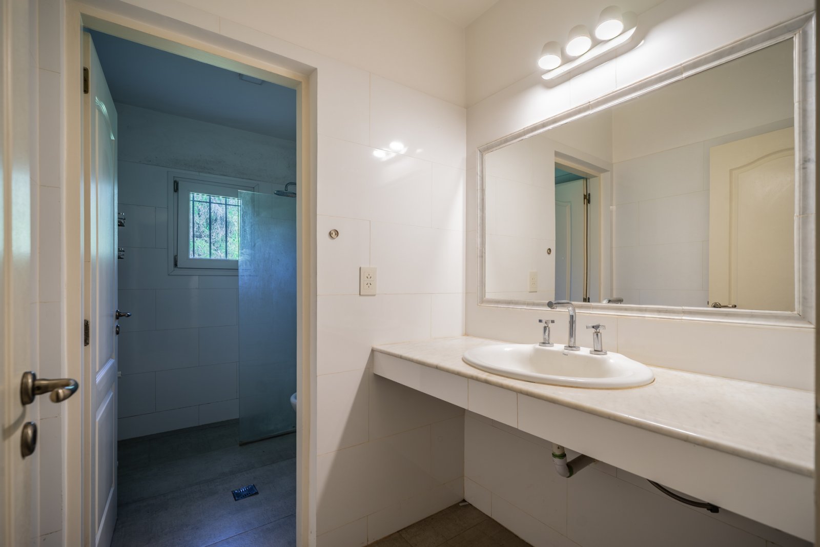 EN VENTA. MERCEDES. CHACRA 3 HA. CASA 5 AMBIENTES. QUINCHO. PILETA. CANCHA DE FUTBOL. - 16