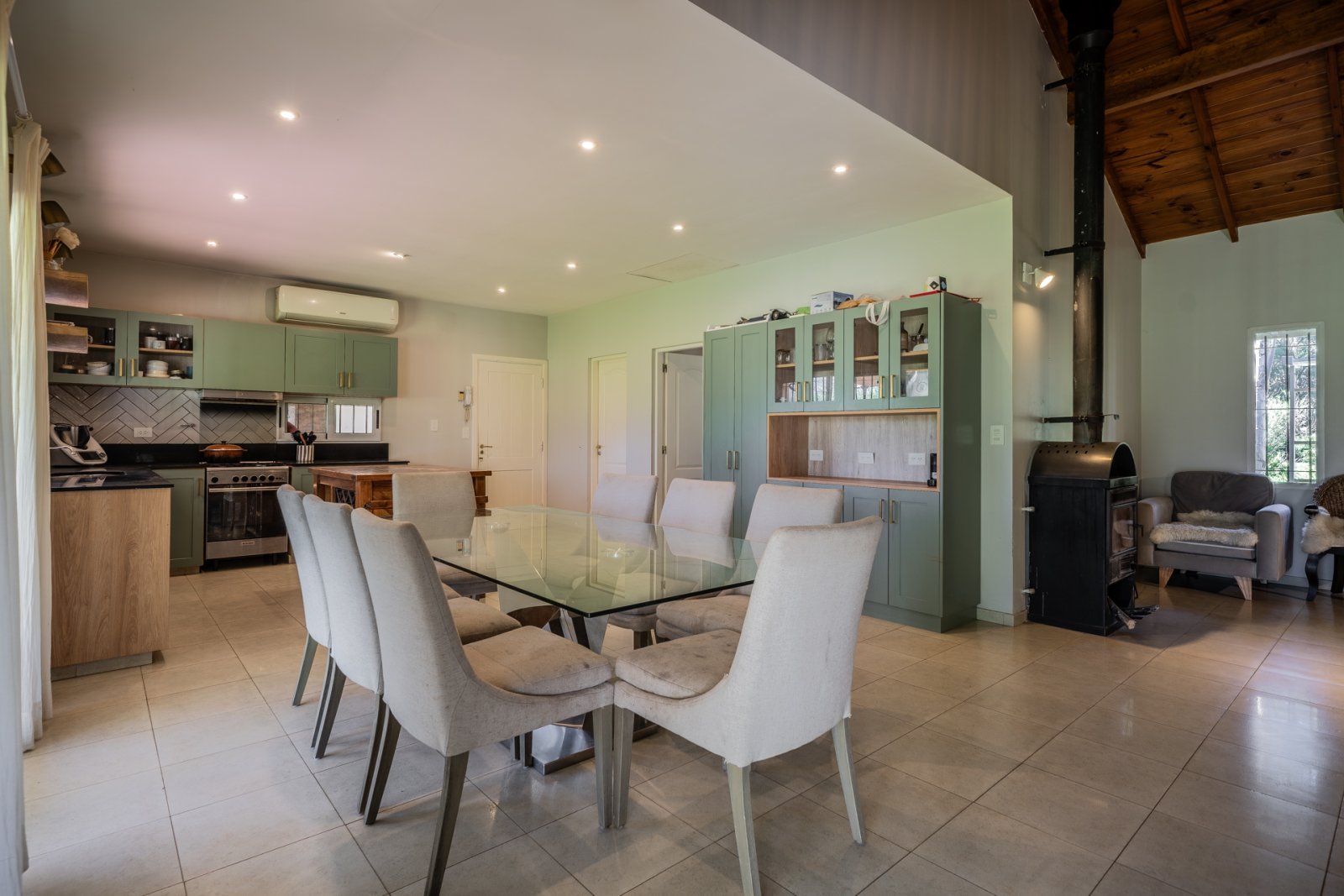 EN VENTA. MERCEDES. CHACRA 3 HA. CASA 5 AMBIENTES. QUINCHO. PILETA. CANCHA DE FUTBOL. - 31