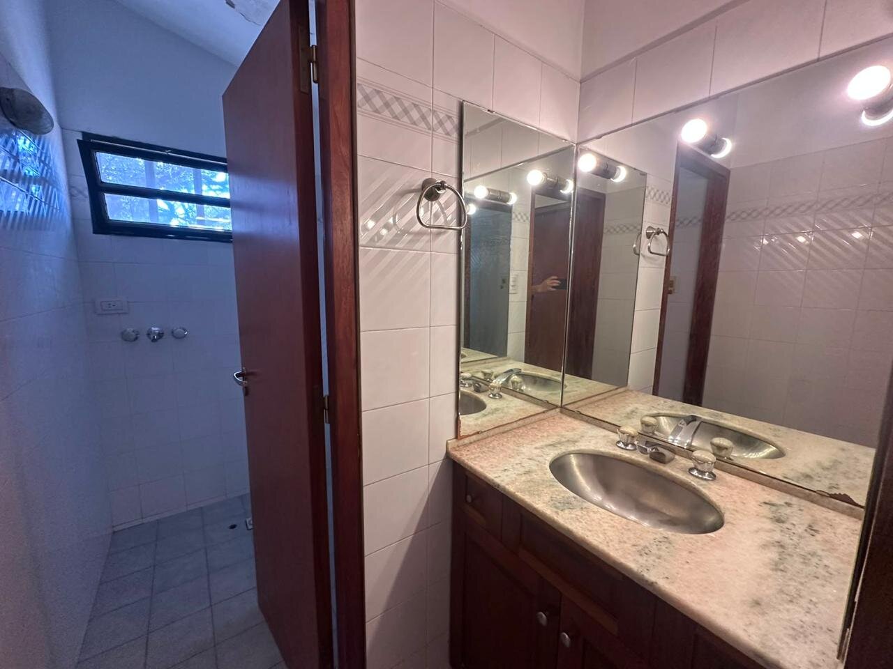 Casa en alquiler barrio Cerro De Las Rosas,  2 dormitorios - Imagen 9