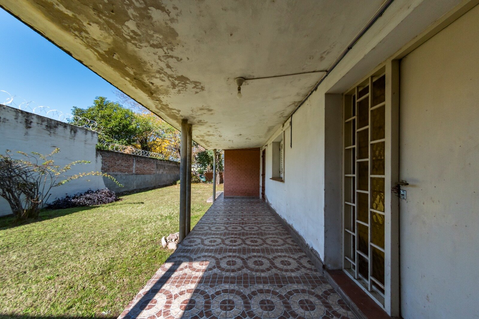 CASA A RECICLAR CON GRAN TERRENO EN ARGÜELLO – IDEAL INVERSIÓN - Imagen 15