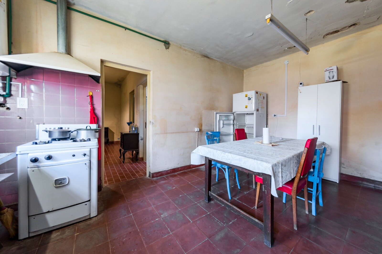 CASA A RECICLAR CON GRAN TERRENO EN ARGÜELLO – IDEAL INVERSIÓN - Imagen 24