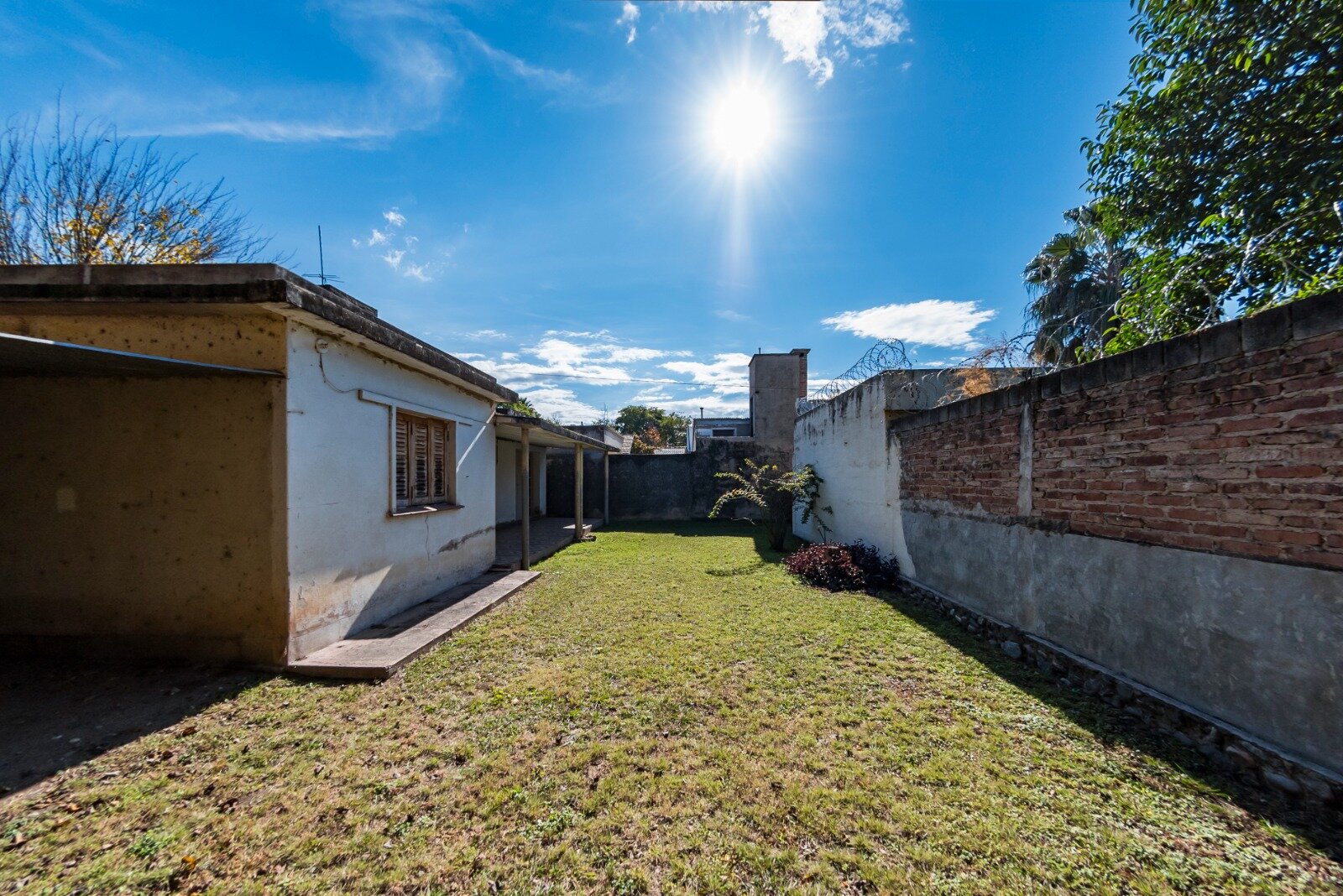 CASA A RECICLAR CON GRAN TERRENO EN ARGÜELLO – IDEAL INVERSIÓN - Imagen 13