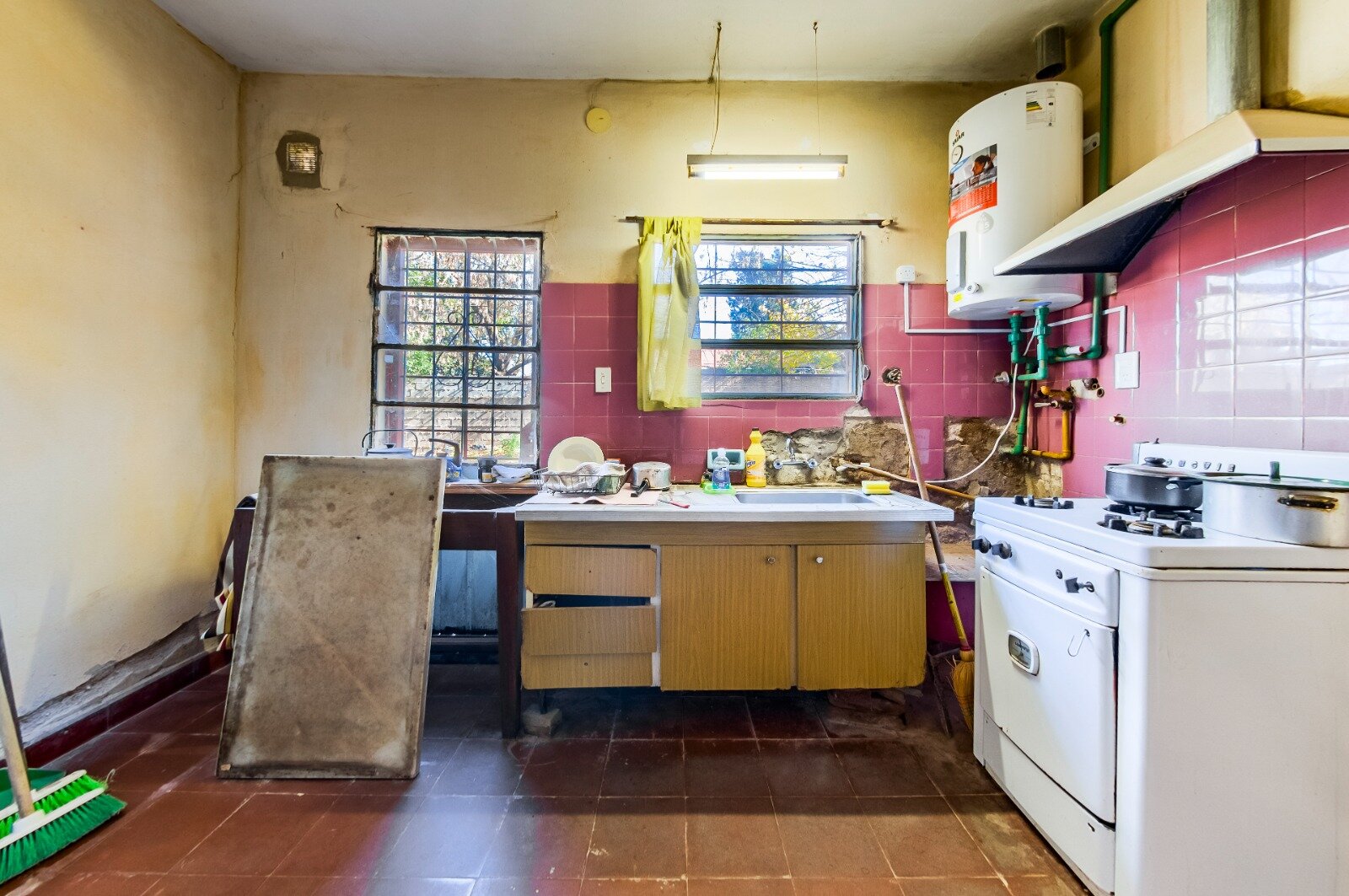 CASA A RECICLAR CON GRAN TERRENO EN ARGÜELLO – IDEAL INVERSIÓN - Imagen 30