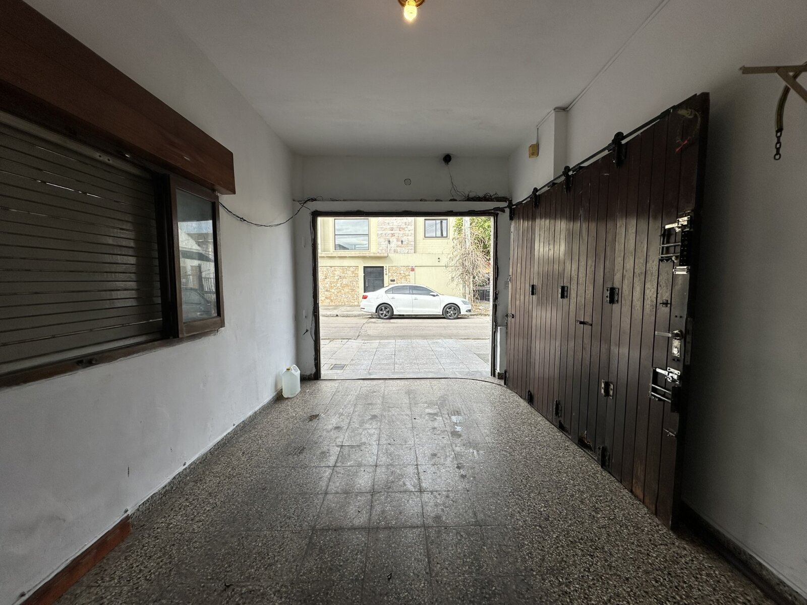 CASA CON FONDO LIBRE — foto 2