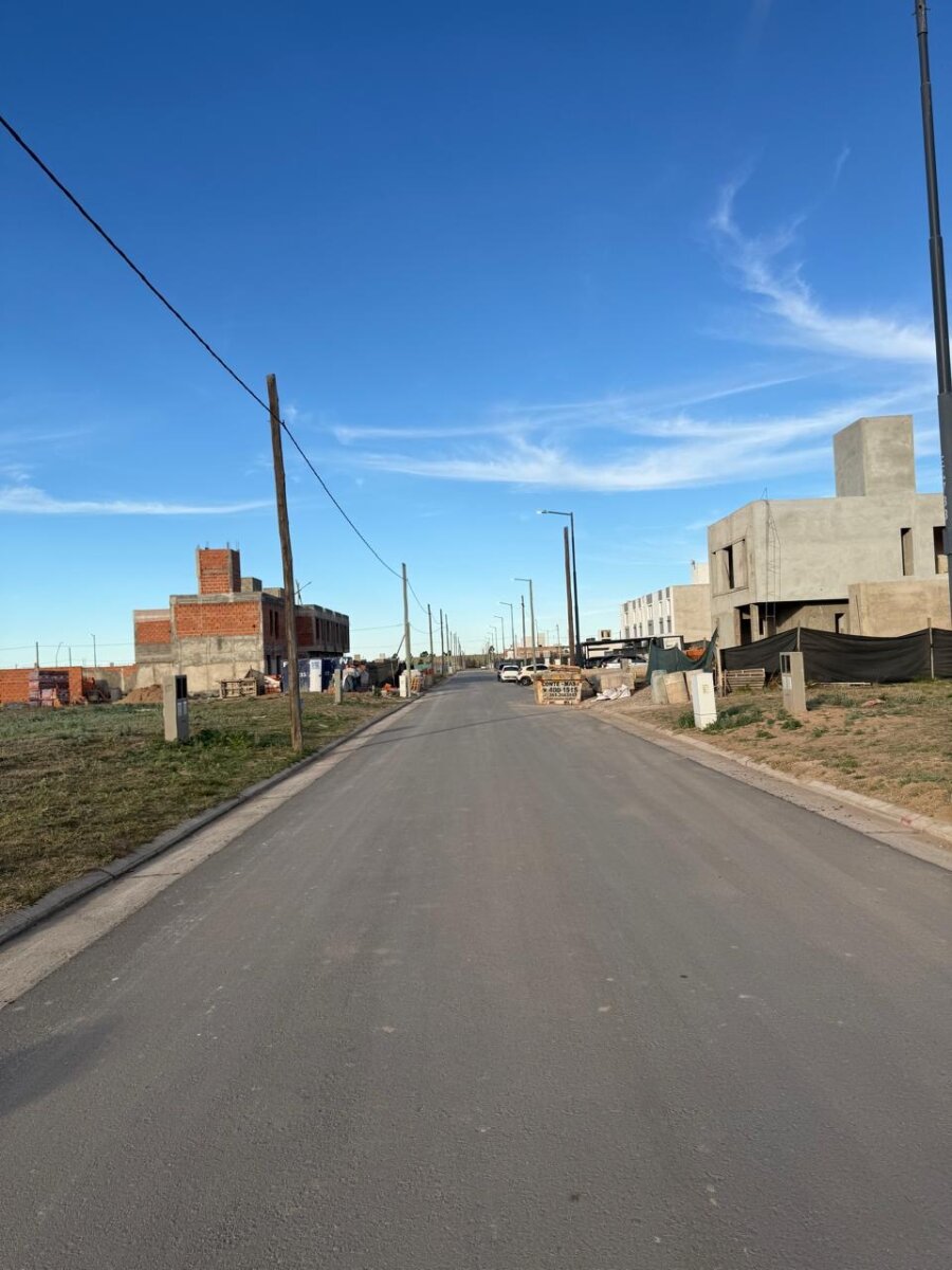 Lote en Cuestas de Manantiales (NO perimetral) - fondo norte Apto Duplex - Imagen 14