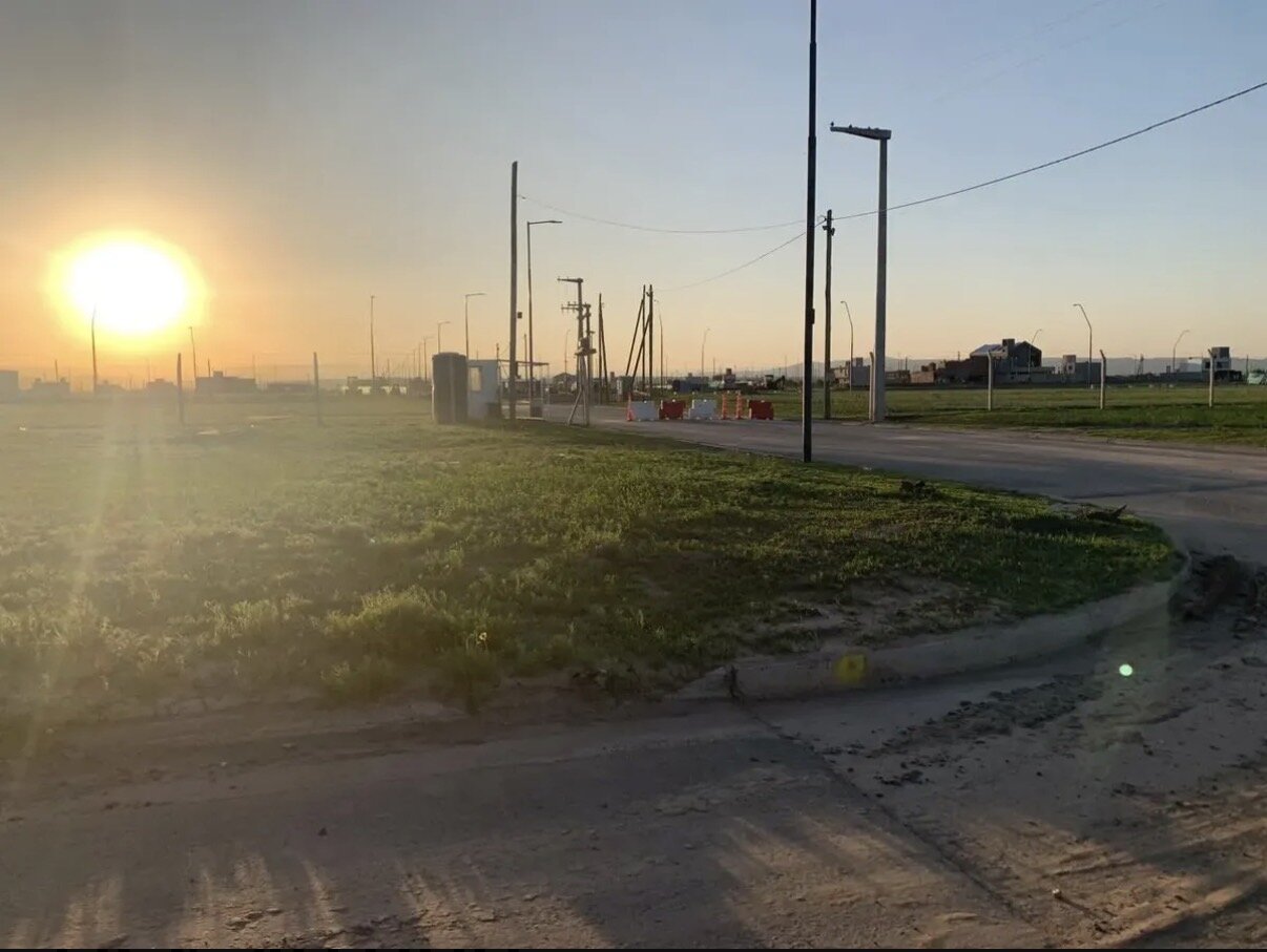 Lote en Cuestas de Manantiales (NO perimetral) - fondo norte Apto Duplex - Imagen 5