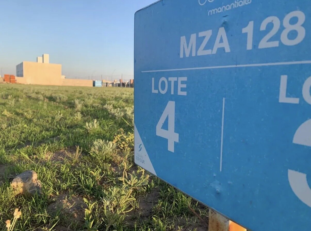 Lote en Cuestas de Manantiales (NO perimetral) - fondo norte Apto Duplex - Imagen 3