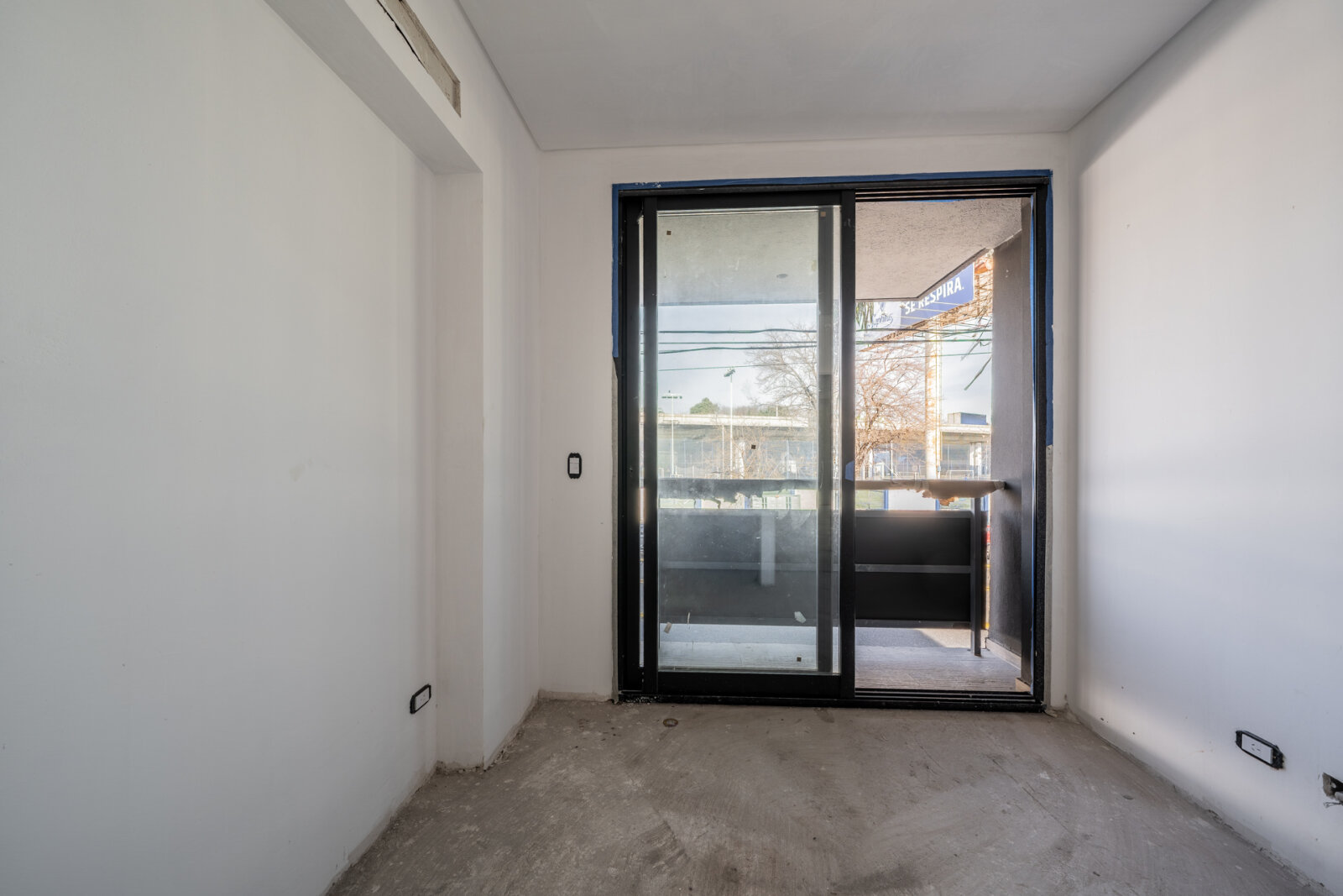 Venta. Depto 3 amb a Estrenar. Frente. Con balcón. Versalles - 24