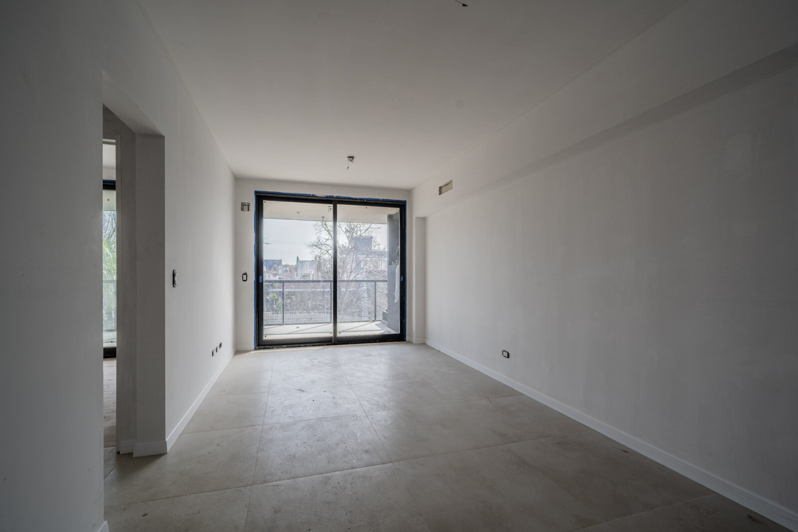 Venta. Depto 2 amb a Estrenar. Frente. Con balcón. Versalles - 3