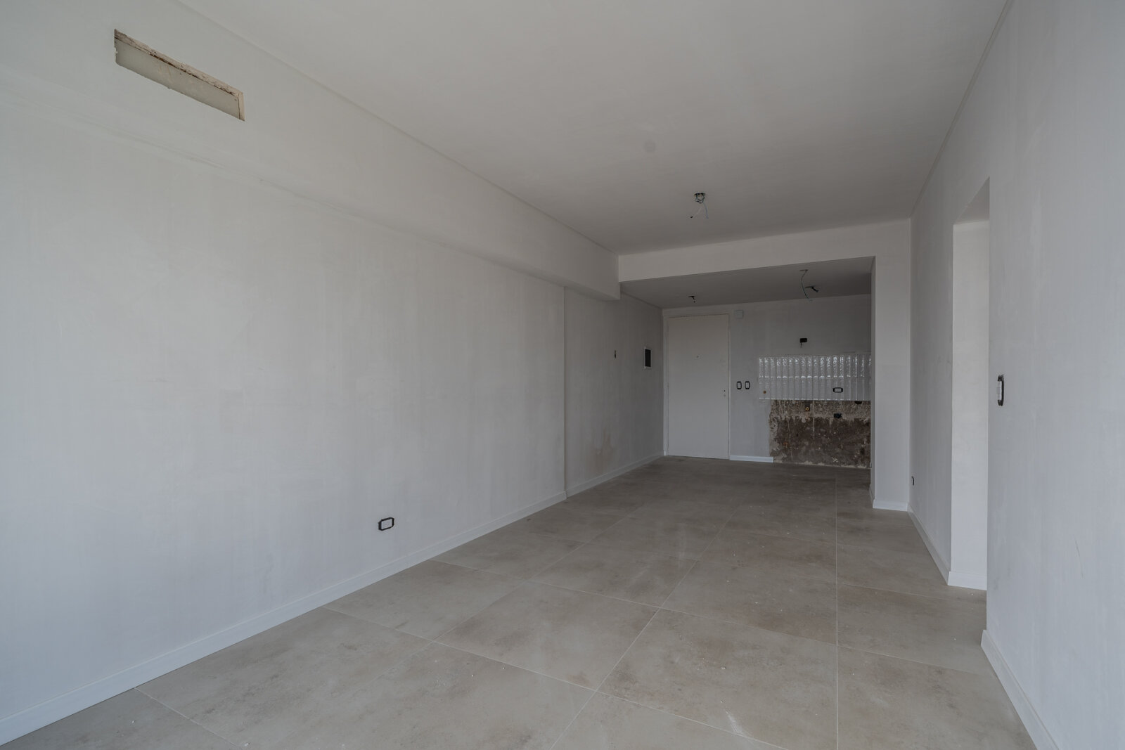 Venta. Depto 2 amb a Estrenar. Frente. Con balcón. Versalles - 12
