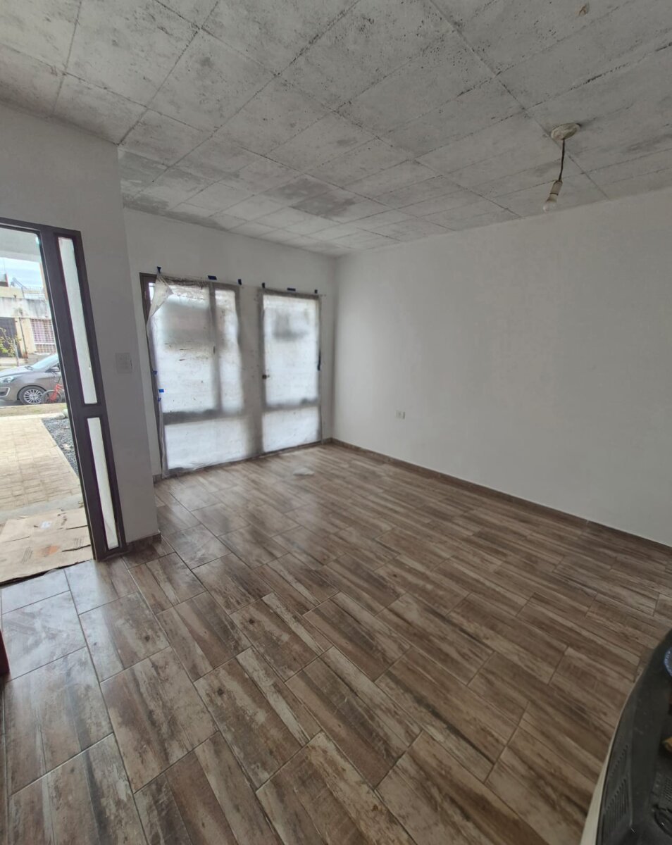 ALQUILER  SOLO USO COMERCIAL CARRARA HORIZONTE CORDOBA - Imagen 2