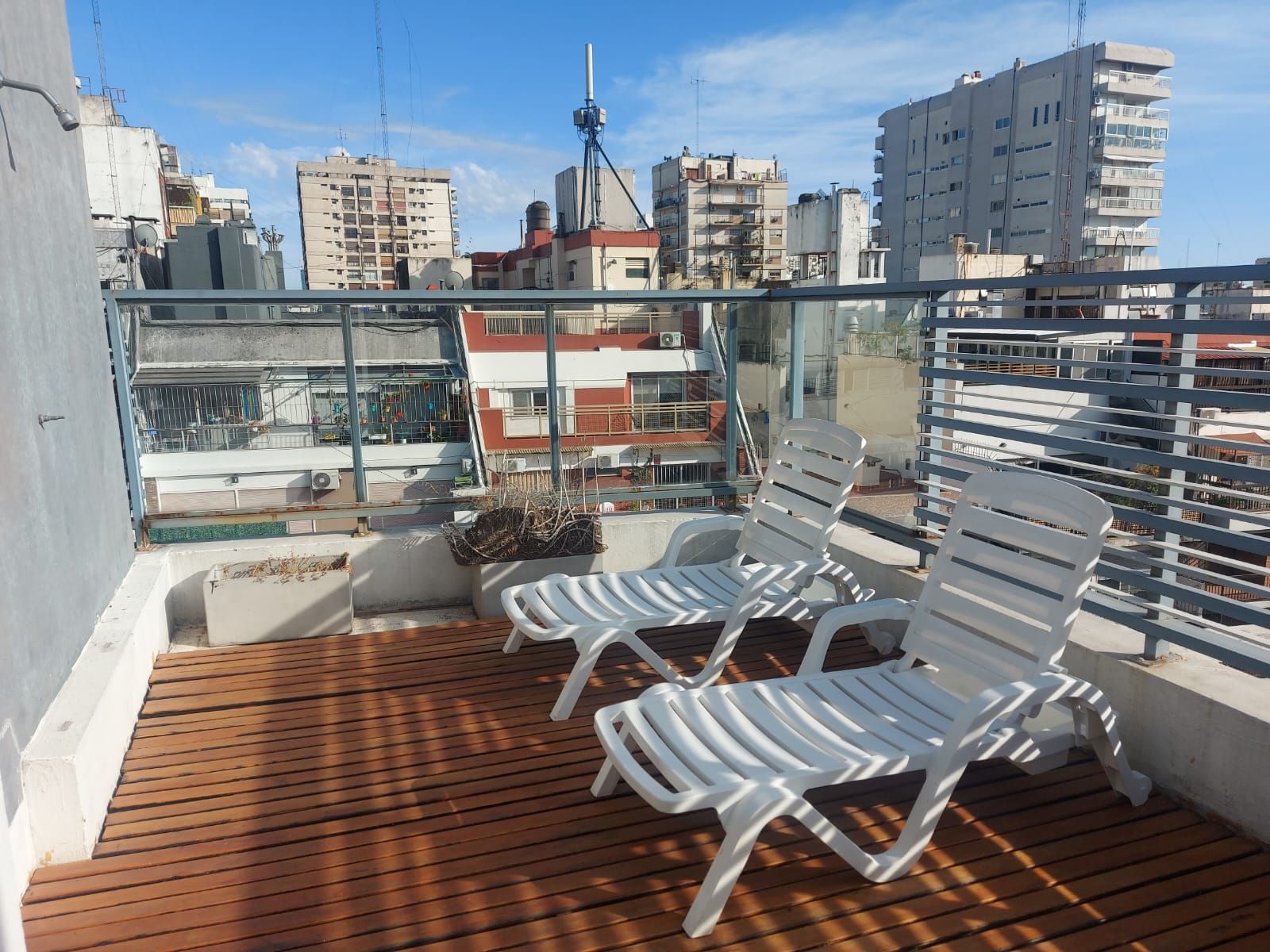 DEPTO 2 AMBIENTES , LAVADERO, PILETA al frente - 1