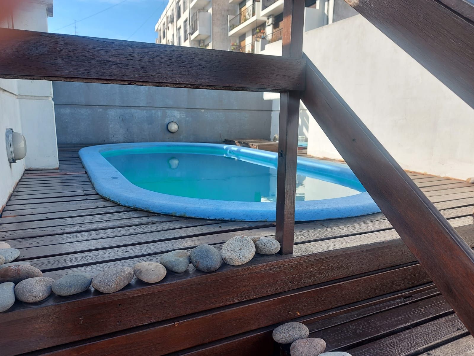 DEPTO 2 AMBIENTES , LAVADERO, PILETA al frente - 10