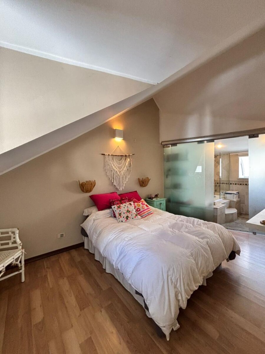 PISO ENTERO CON DOBLE ALTURA 3 DORM (2 EN SUITE) - 1 BALCON y 2 TERRAZAS CON ASADOR EN NUEVA CORDOBA - Imagen 9