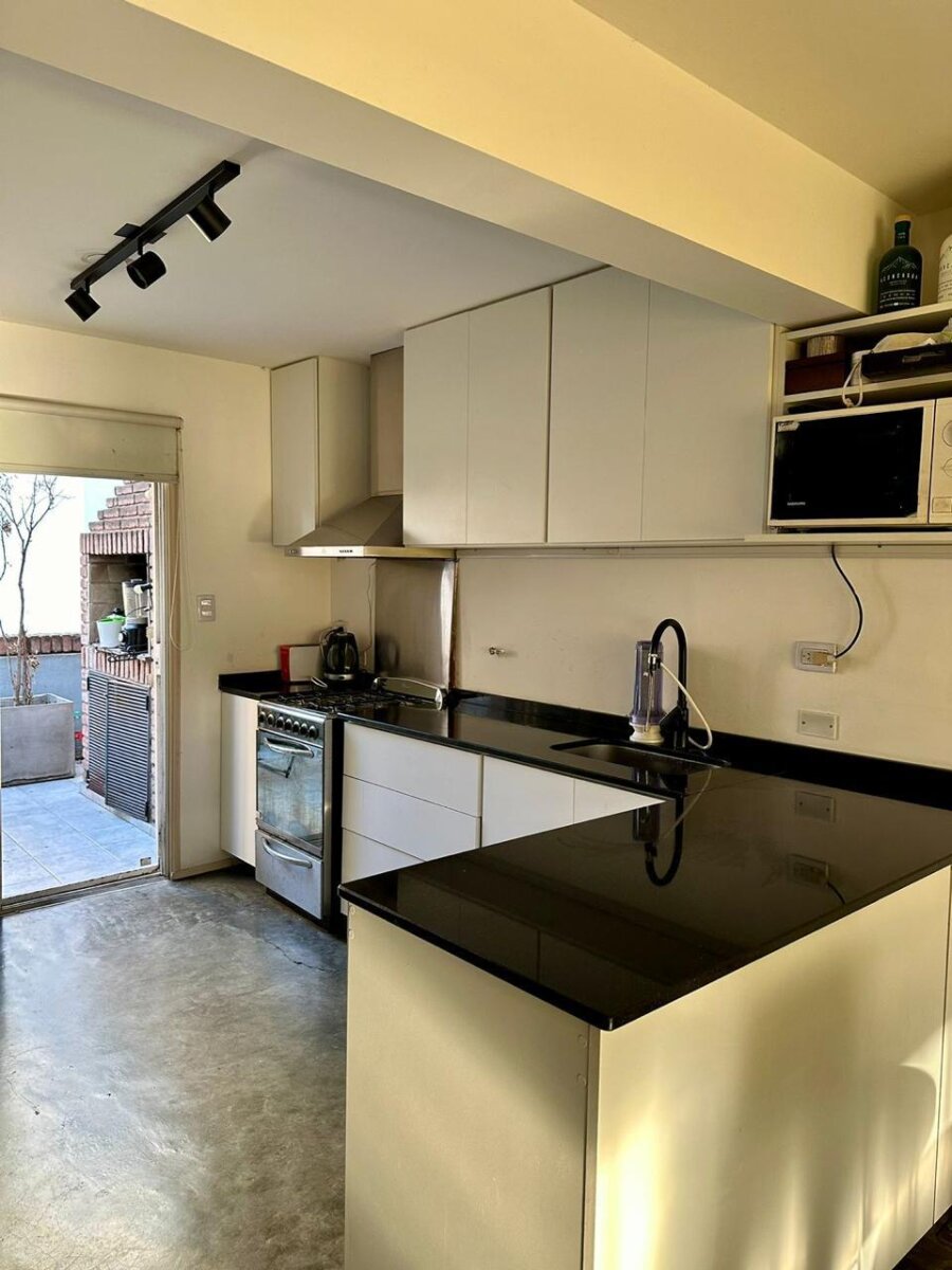 PISO ENTERO CON DOBLE ALTURA 3 DORM (2 EN SUITE) - 1 BALCON y 2 TERRAZAS CON ASADOR EN NUEVA CORDOBA - Imagen 8
